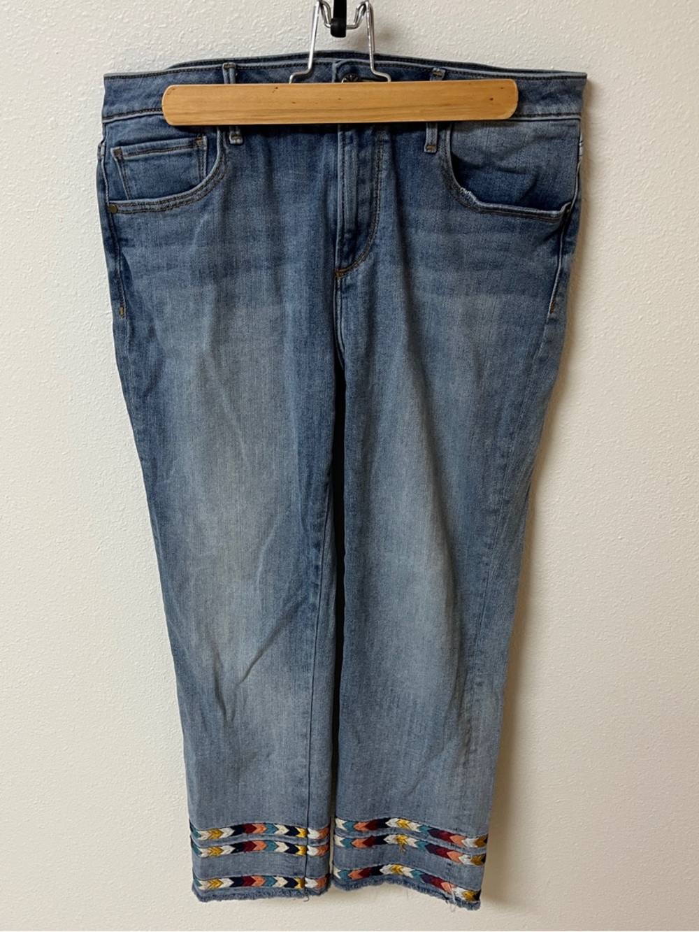 Driftwood women’s Blue Denim Jeans with Embroidered Hem Colette style W31 x L26